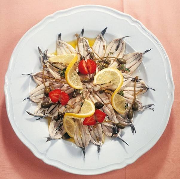 Foto Tra gli scogli parlotta la maretta: aperitivo letterario a Monterosso al mare 2