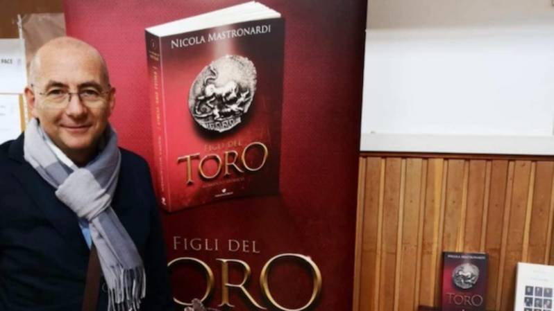 Foto Il nuovo romanzo di Nicola Mastronardi.  “Figli del Toro” a Palazzo Firenze 2