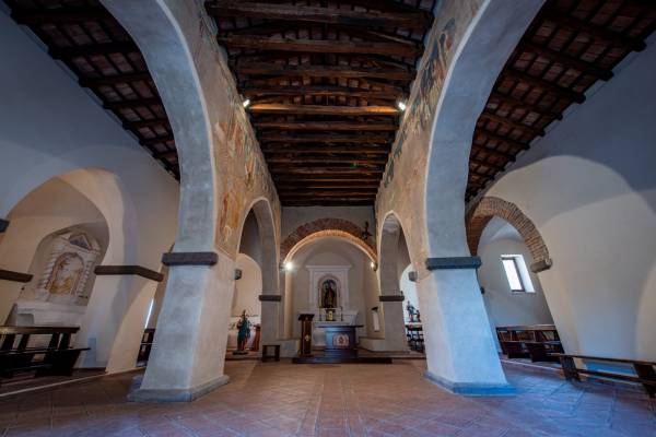 Foto Video: Il canto Sacro di Galte nelle chiese di Galtellì. Ecresias - Concerto itinerante 4